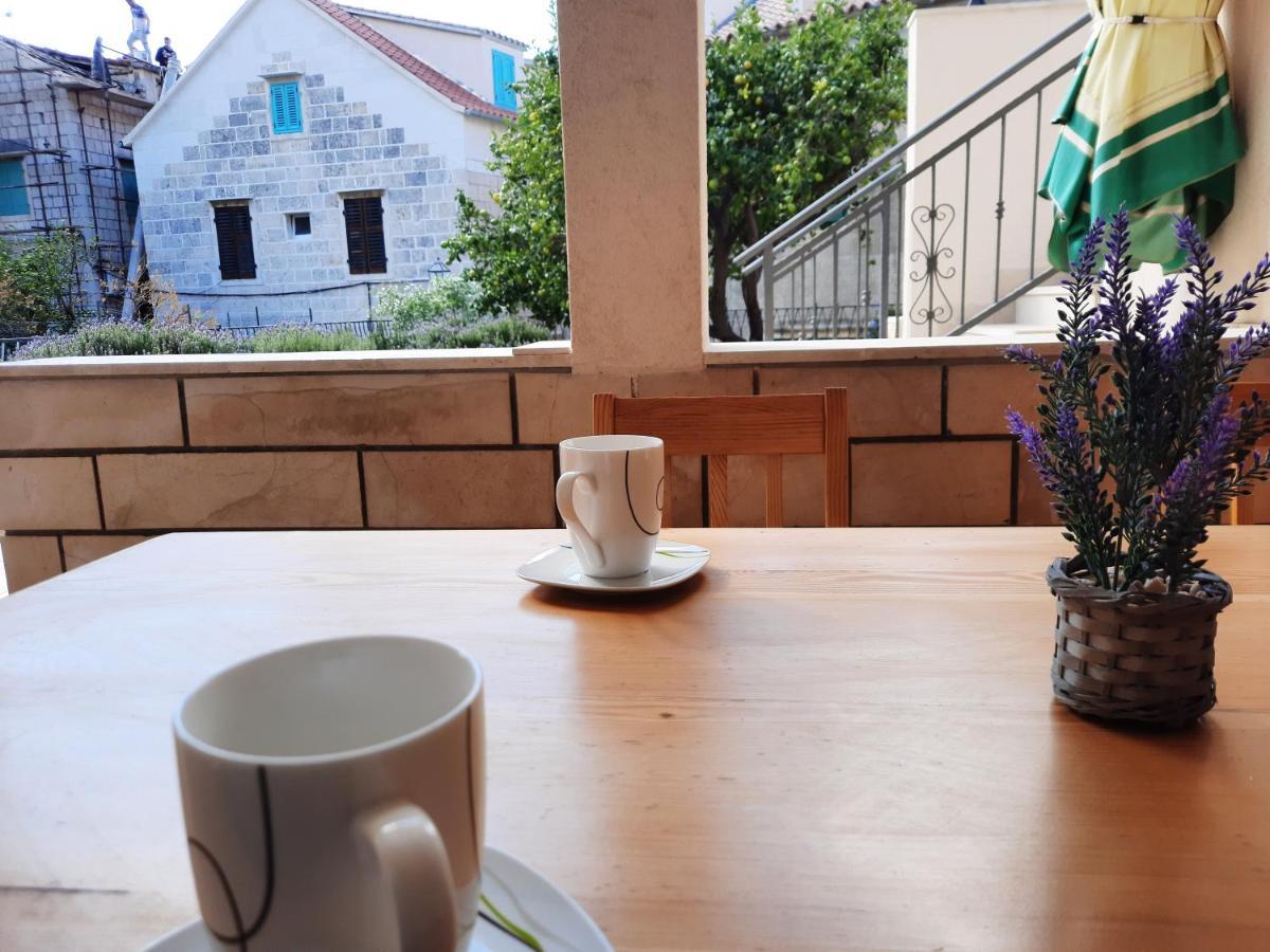 Apartments Villa Beba Komiža 外观 照片