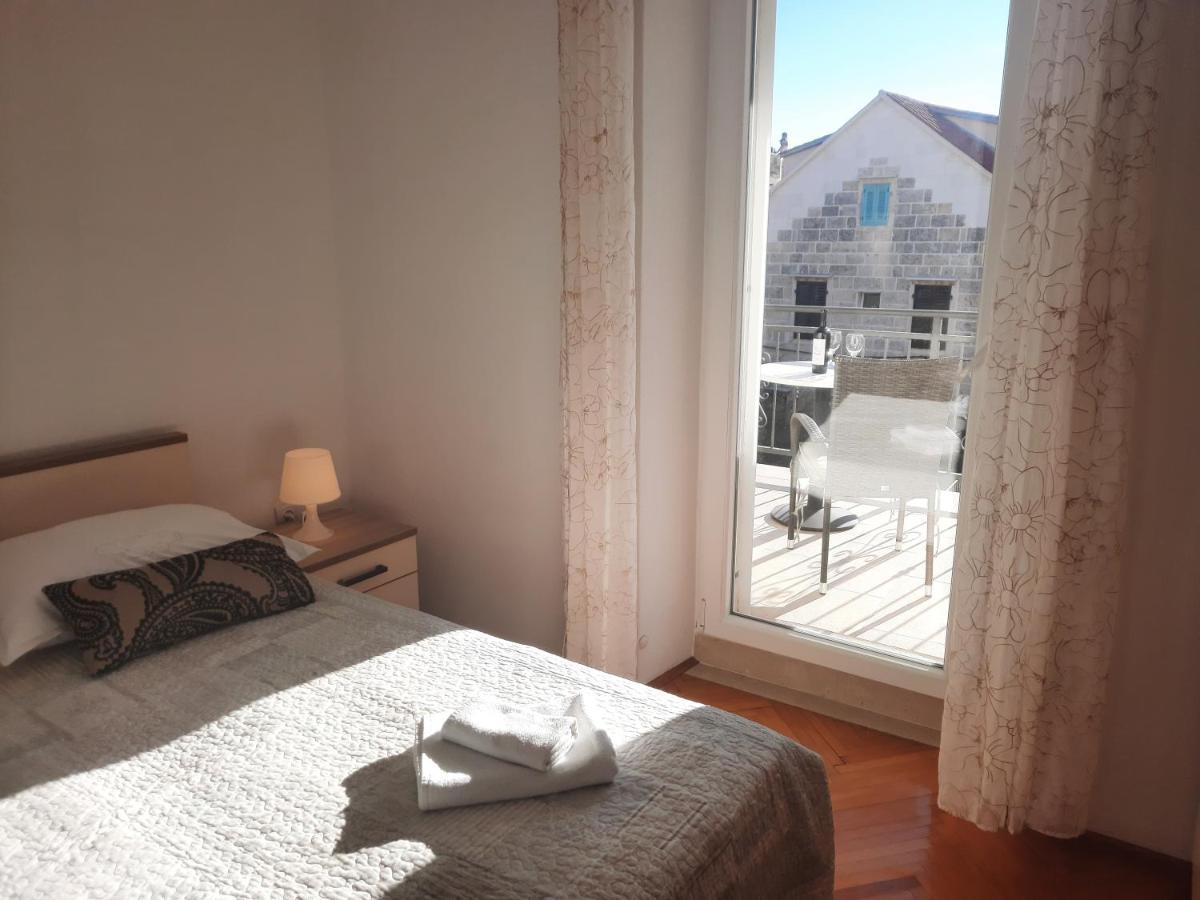 Apartments Villa Beba Komiža 外观 照片