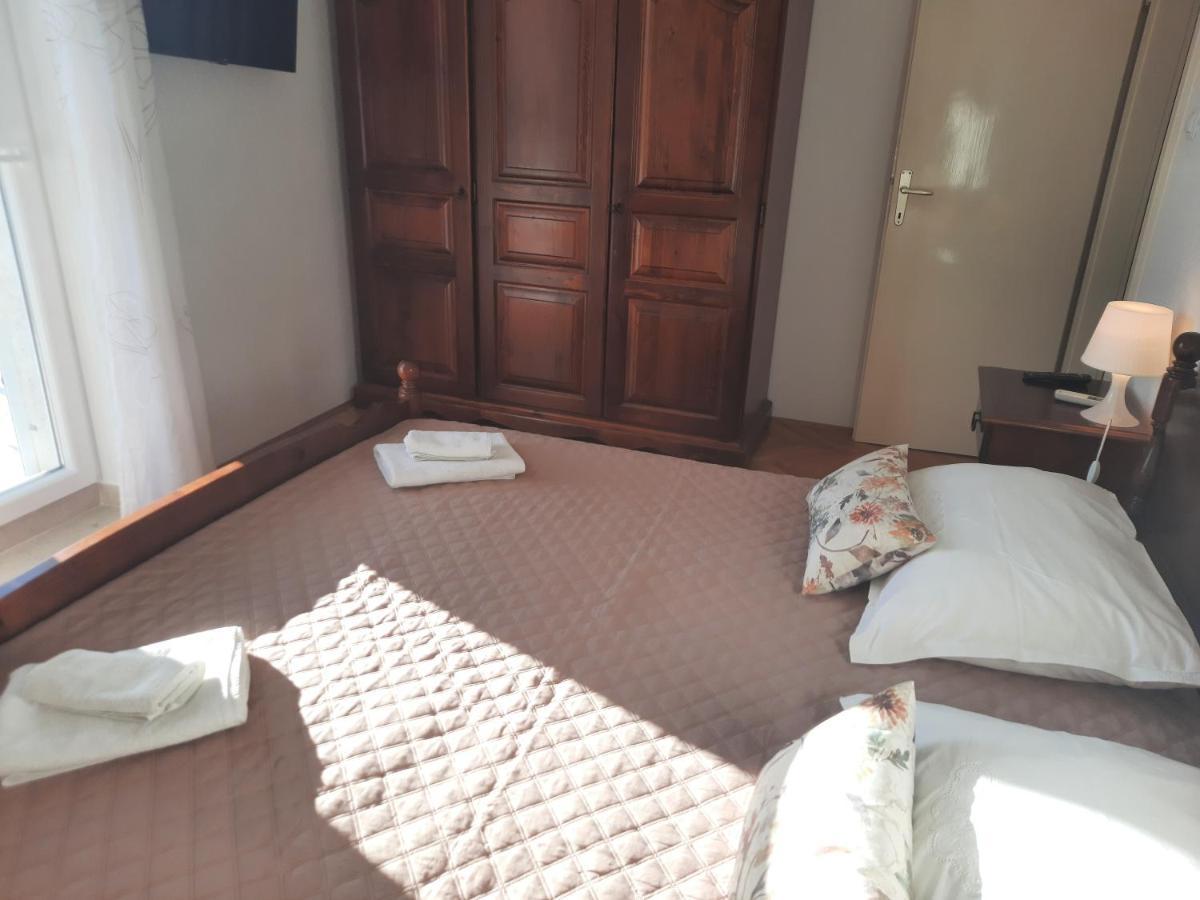 Apartments Villa Beba Komiža 外观 照片