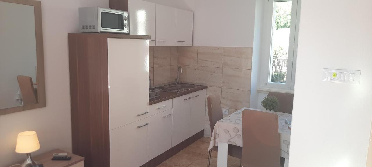 Apartments Villa Beba Komiža 外观 照片