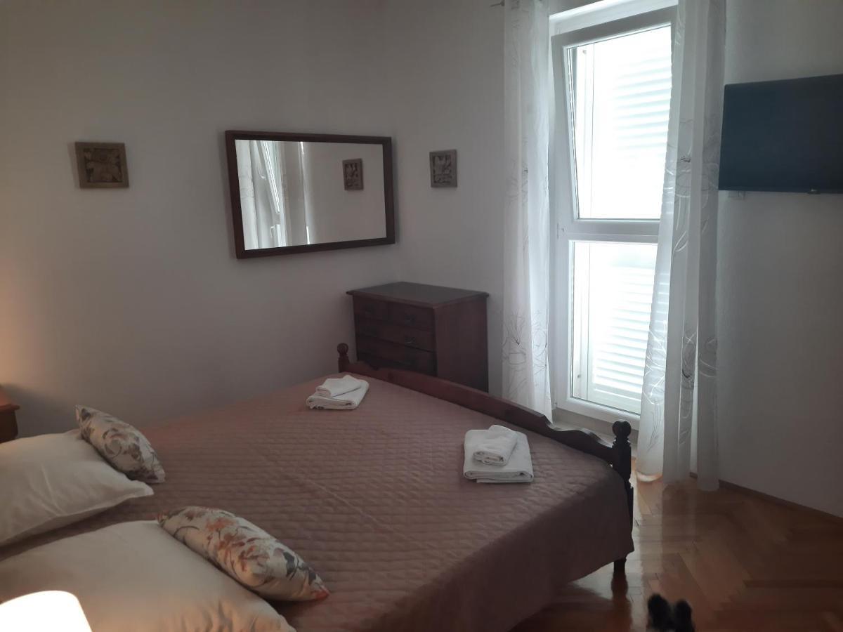 Apartments Villa Beba Komiža 外观 照片