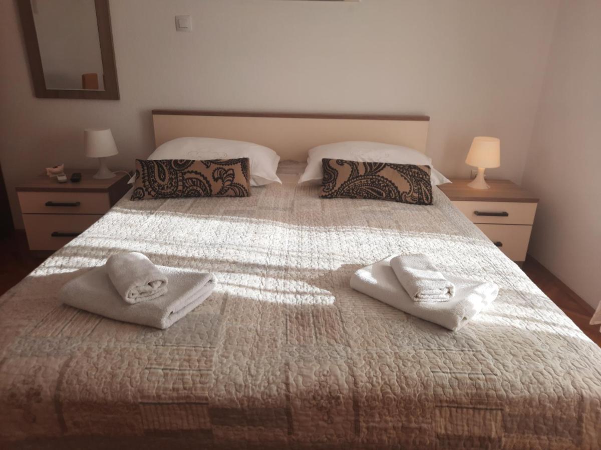 Apartments Villa Beba Komiža 外观 照片